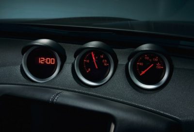 3連サブメーター(デジタル時計、電圧計、油温計)