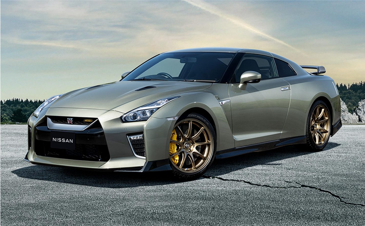 日産：NISSAN GT-R [ GT-R ] スポーツ＆スペシャリティ | Webカタログ TOP