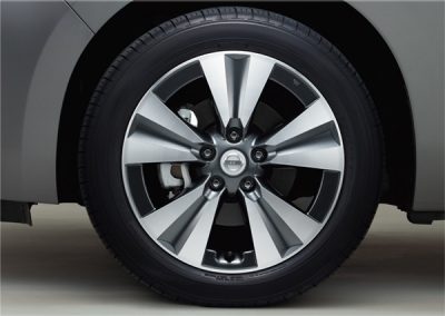 215/50R17 91Vタイヤ&17インチアルミホイール(17×6.5J)