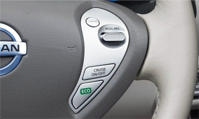 ASCD(オートスピードコントロール装備)